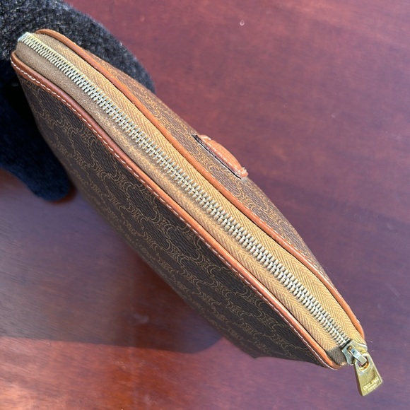 Celine pouch - Picture 7 of 16
